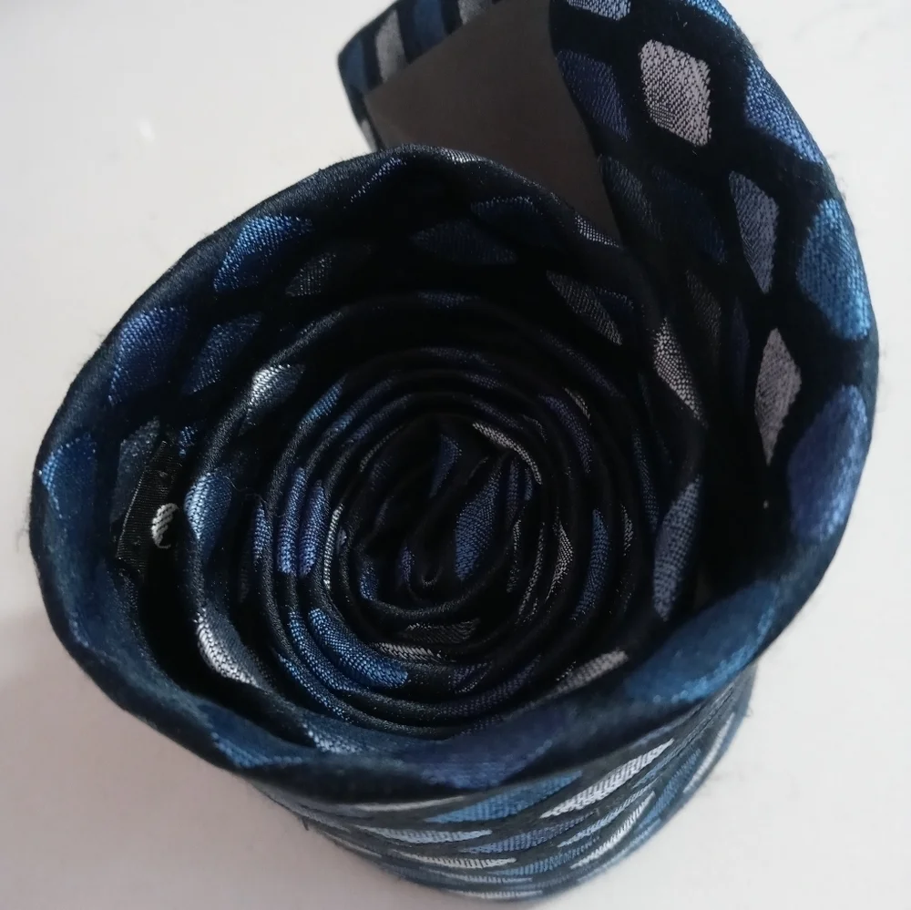 Contissima Classic Handmade in Italy 100%Silk men's Designer Tie 58/4
